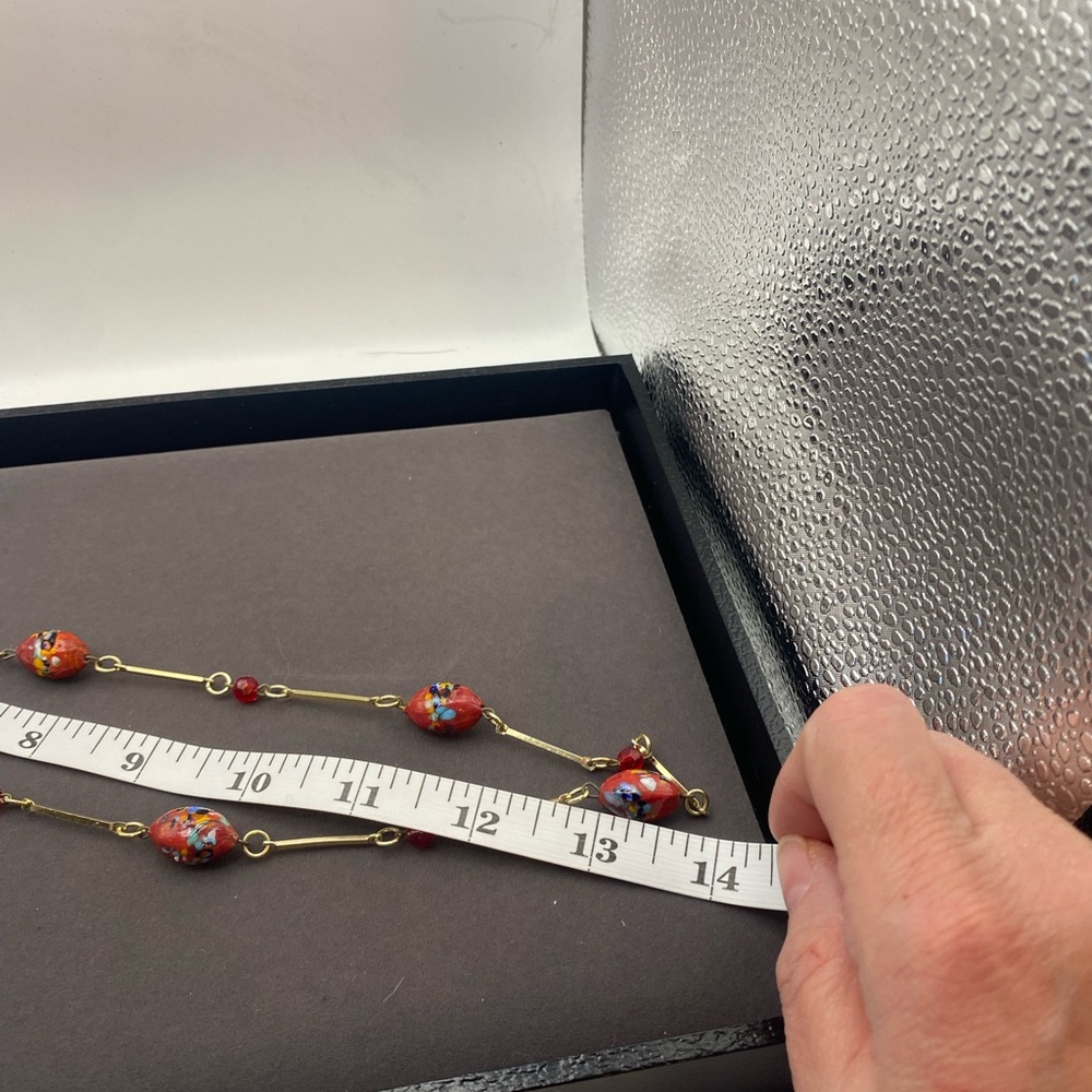 Vintage Murano Glass Millefiori Red Bead Necklace with gold tone link rods. - Picture 6 of 13